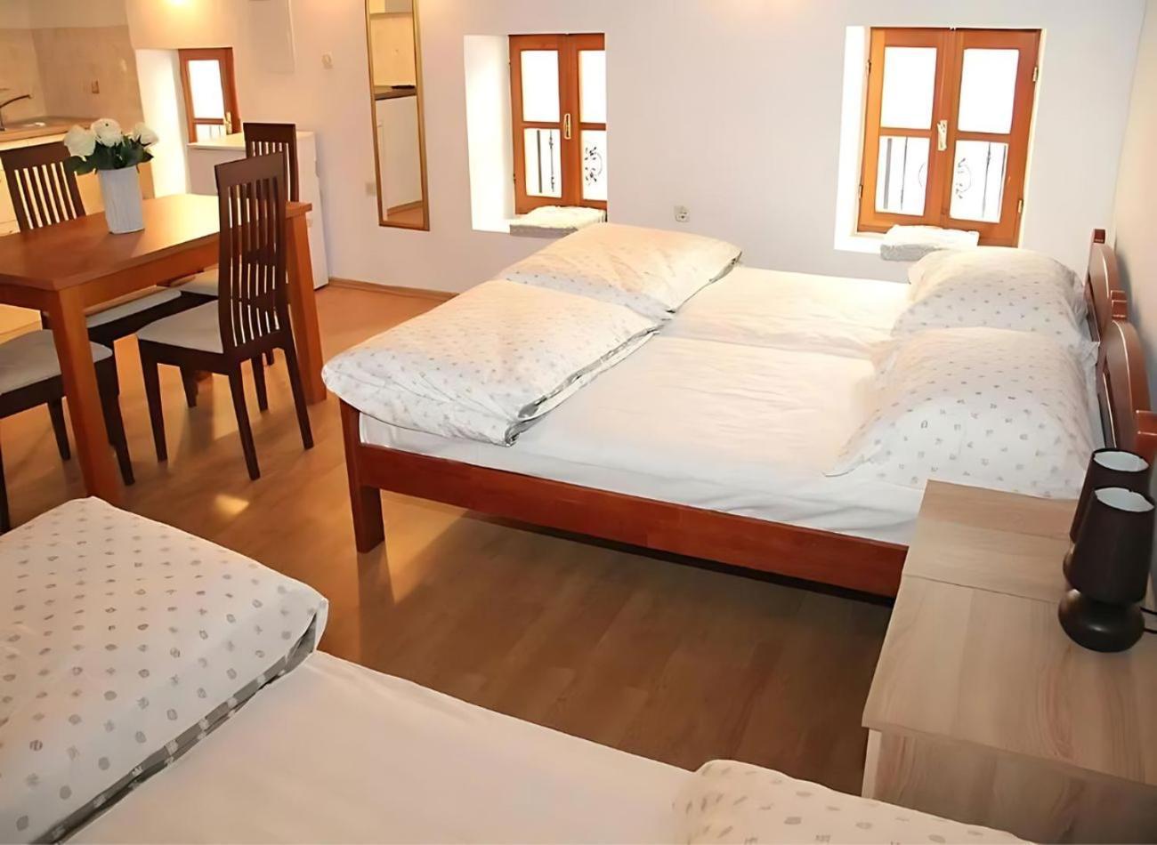 Sunny Rooms And Suites Šibenik Dış mekan fotoğraf