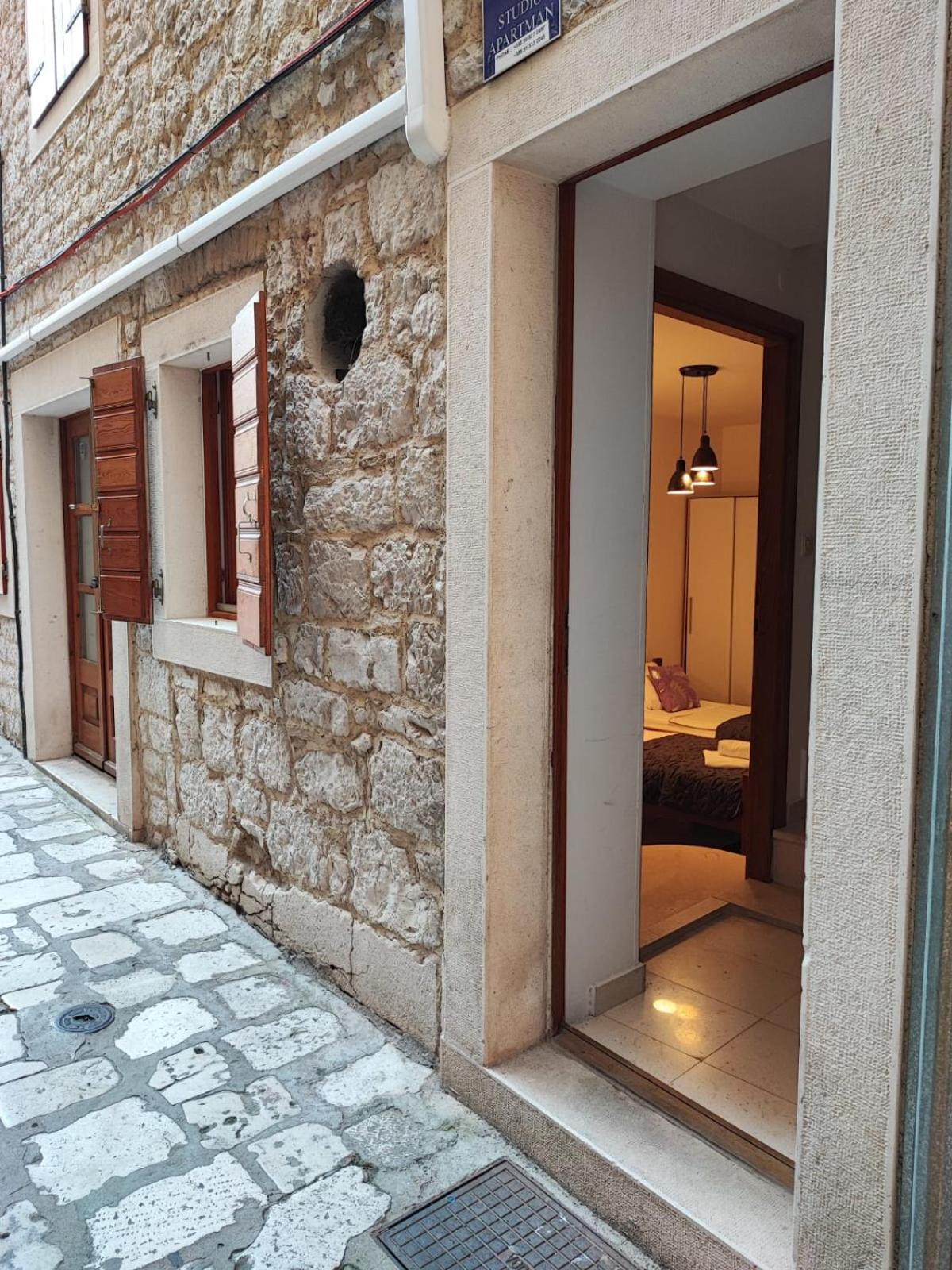 Sunny Rooms And Suites Šibenik Dış mekan fotoğraf